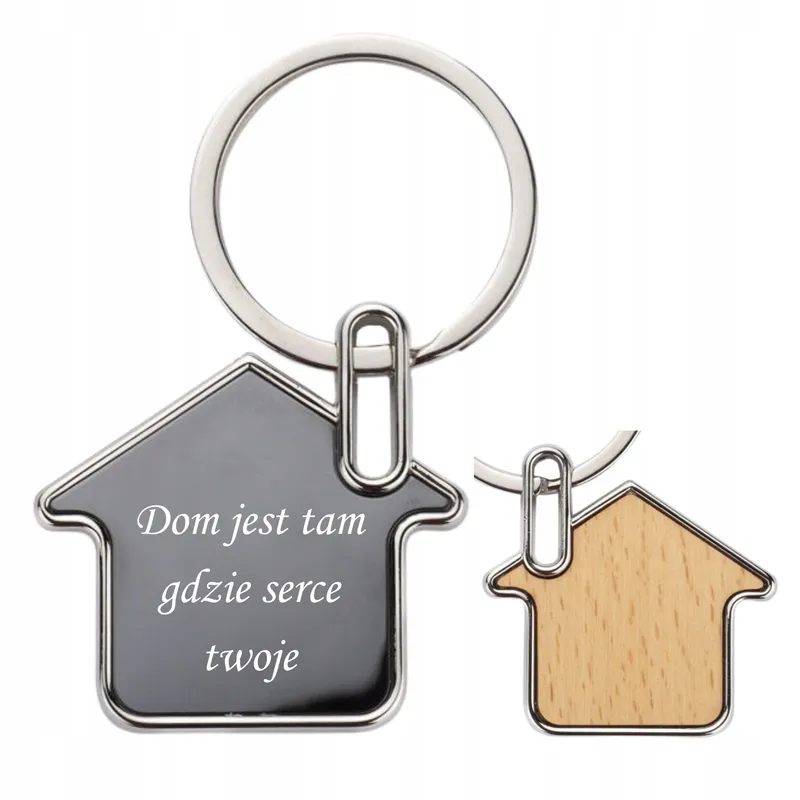 Brelok metalowo drewniany domek z grawerem prezent do kluczy personalizacja